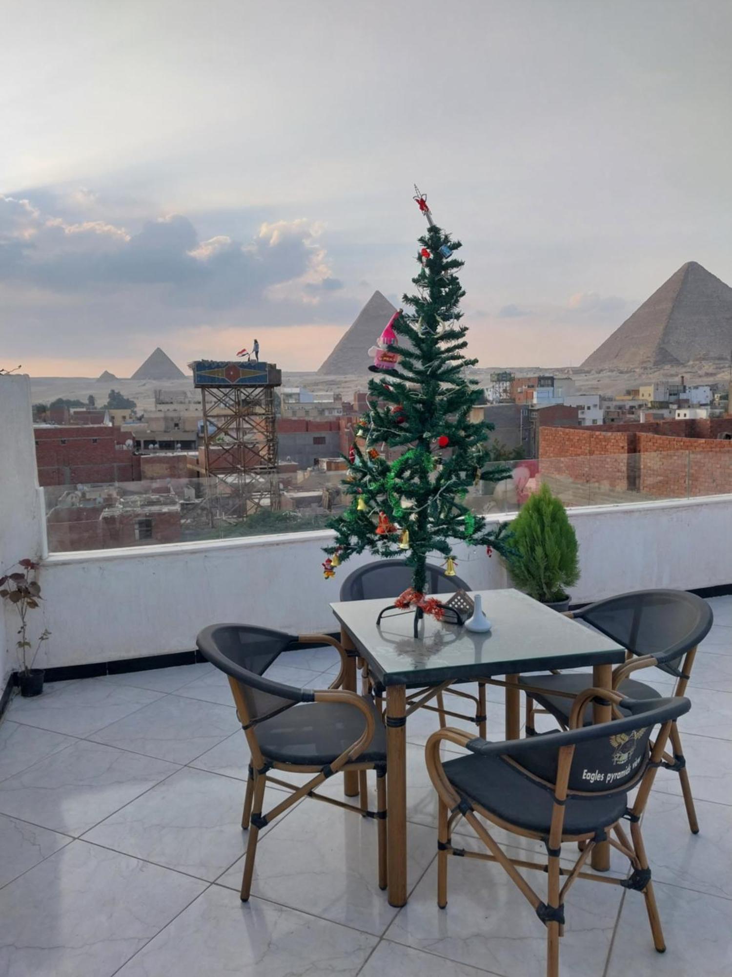 Eagles Pyramids View Hotel Кайро Екстериор снимка