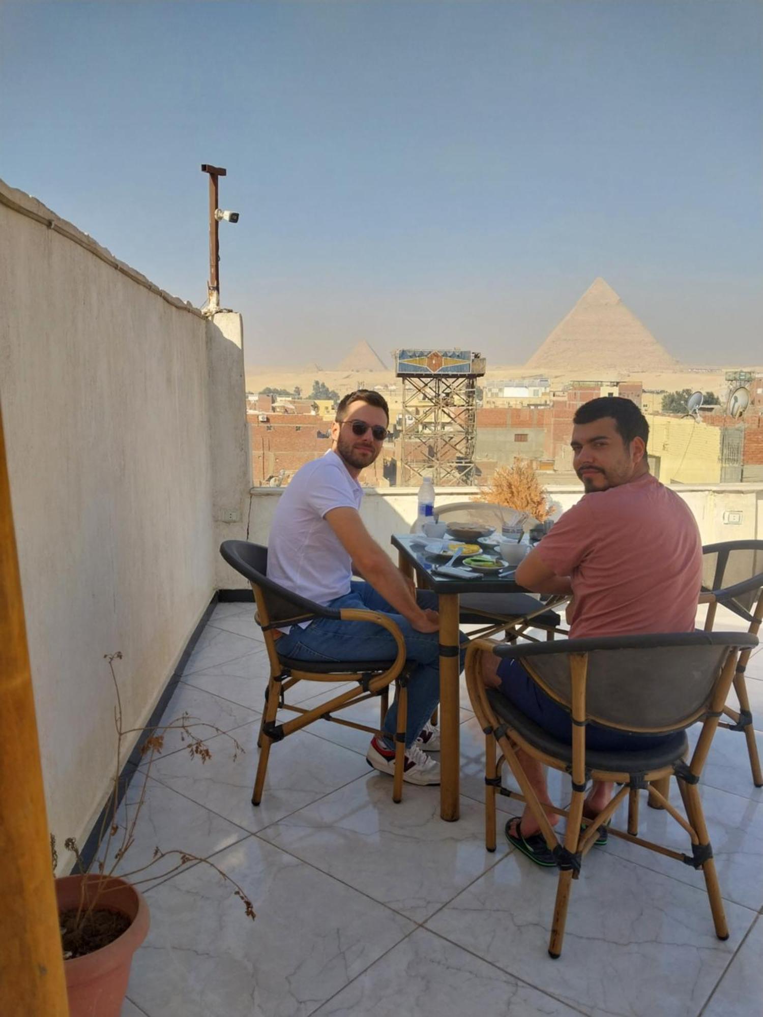 Eagles Pyramids View Hotel Kafret el-Gabal Екстериор снимка