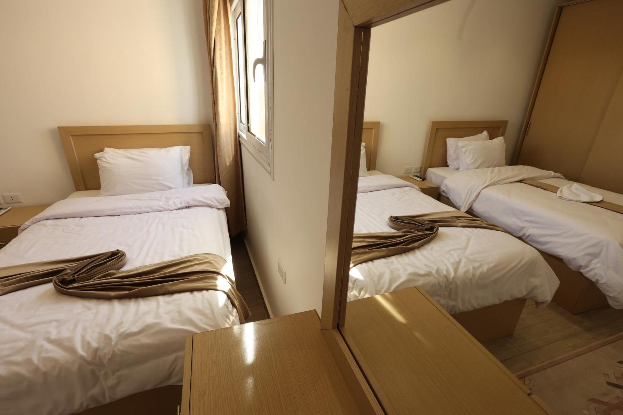 Eagles Pyramids View Hotel Kafret el-Gabal Екстериор снимка