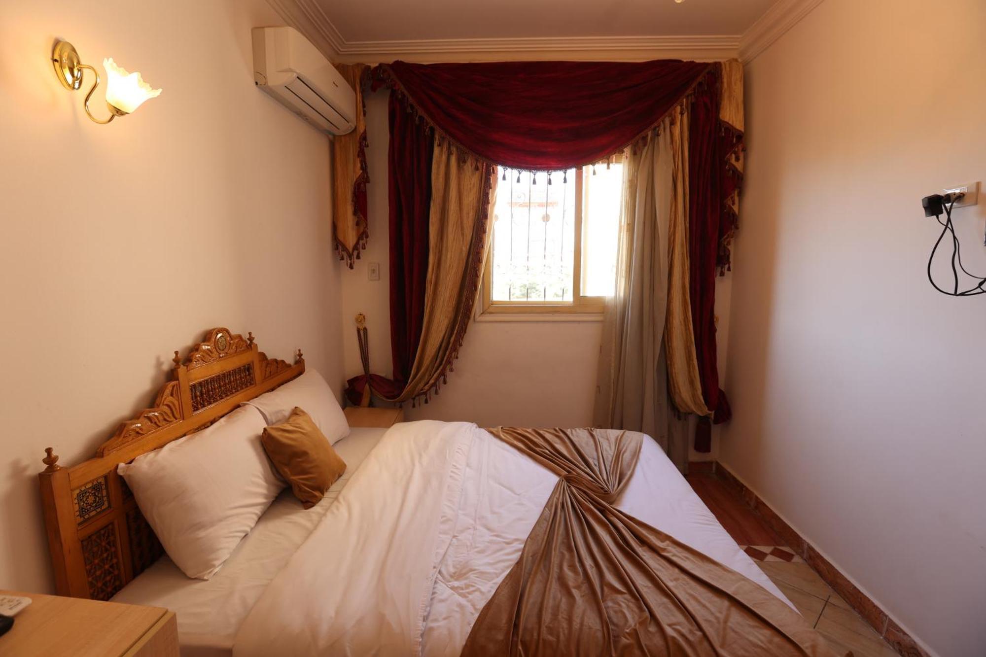 Eagles Pyramids View Hotel Kafret el-Gabal Екстериор снимка